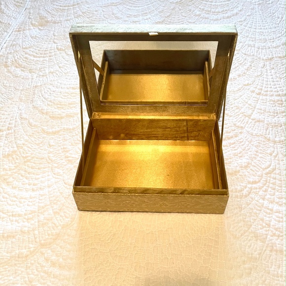 Jewelry box - Picture 5 of 7